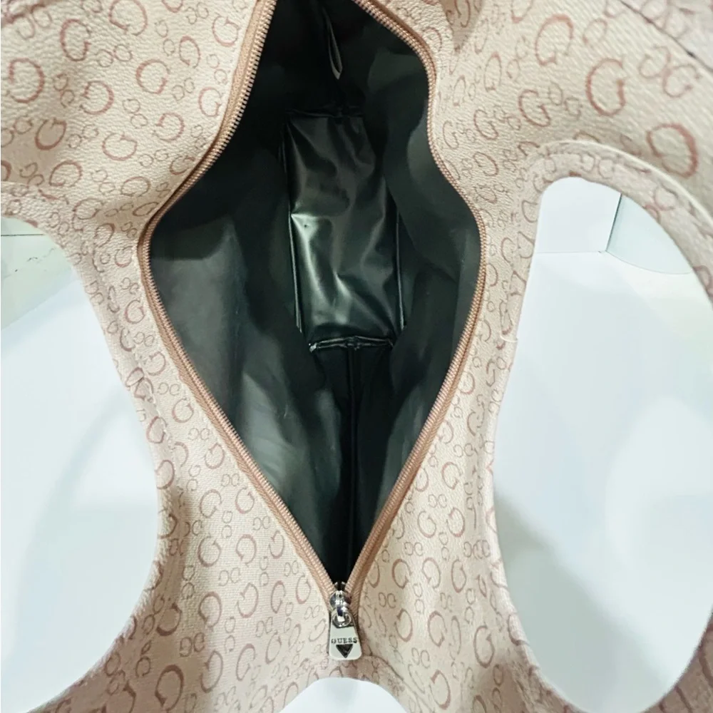 Guess Insulated Bag V7200081 Light Rose with Logo